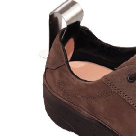 BEEMEEMASTER Long Handle Shoe Horn 17-33.5,Long Shoe Horn,Portable Travel Shoe Lifter,Telescoping Shoehorn 