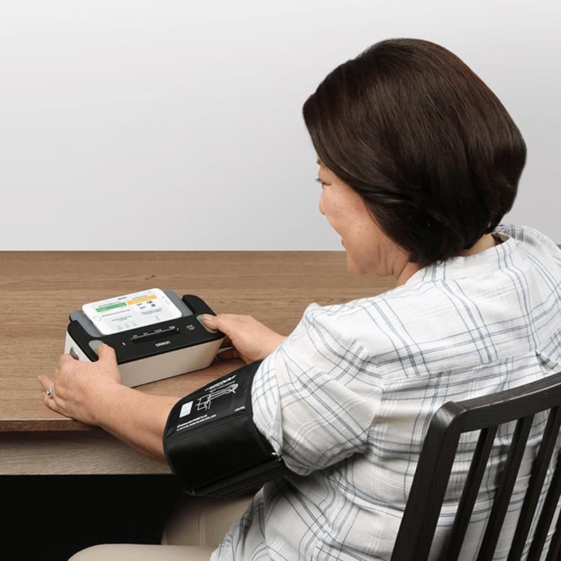 Omron Complete Wireless Upper Arm Blood Pressure Plus EKG Monitor