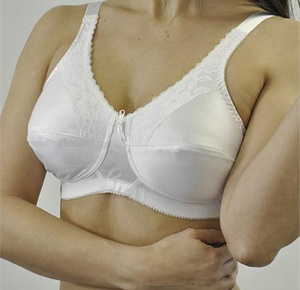 Nearly Me 600 Lace Bandeau Mastectomy Bra