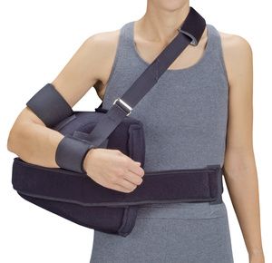 https://i.webareacontrol.com/fullimage/300-X-290/1/l/18720151552deroyal-shoulder-abduction-pillow-with-straps-l-T.png