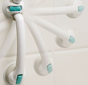 Swiveling Suction Tub And Shower Bar