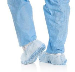 Halyard 3-Layer Shoe Cover With Traction