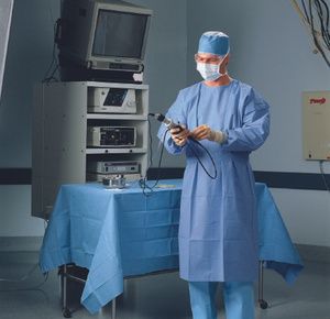 O&M Halyard Protective Procedure Gown