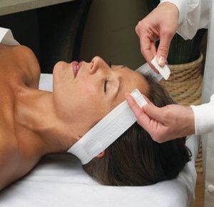 Graham Medical Spa Essentials Headband