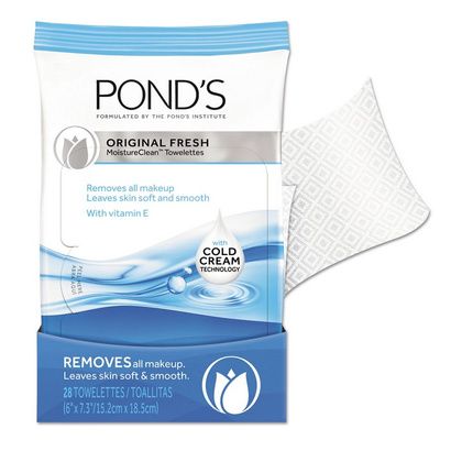 Buy Ponds MoistureClean Towelettes