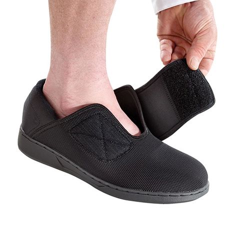 mens extra wide beach shoes
