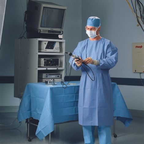 O&M Halyard Protective Procedure Gown